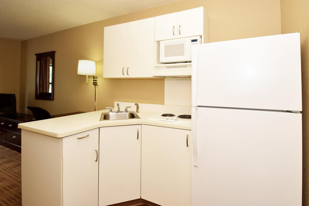Extended Stay America Suites - Los Angeles - Northridge Exteriör bild